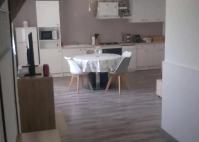 Appartement 51 Chez Patricia La Neuville-aux-Bois